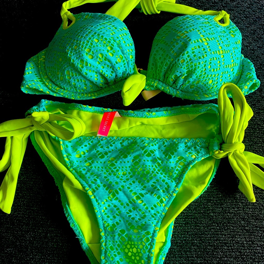 Victoria Secret Beautiful set